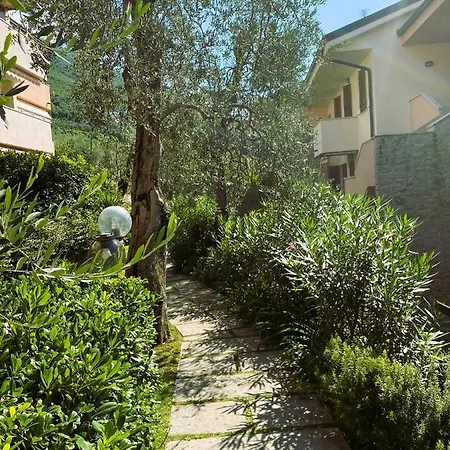 Peler Beth's House Appartement Brenzone